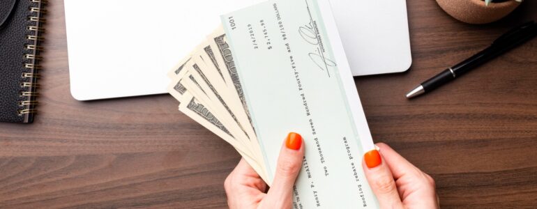 Como descontar um cheque internacional ?