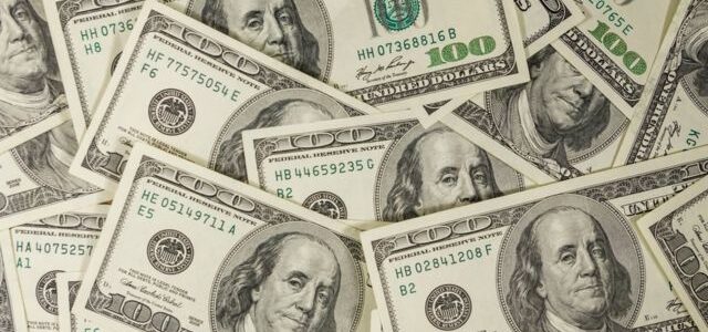 Juros: Copom eleva taxa SELIC para 5,25%